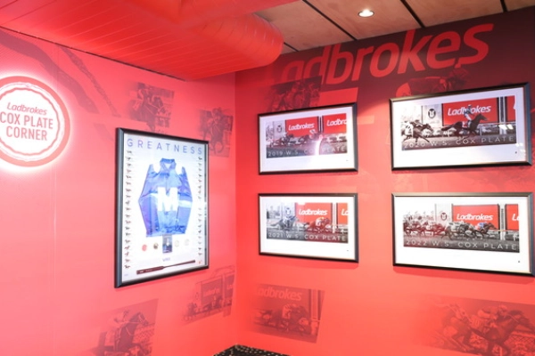 LADBROKES COX PLATE CORNER