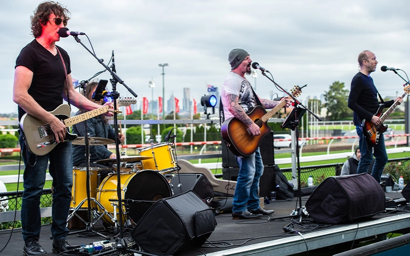 live-music--mos3_800x500